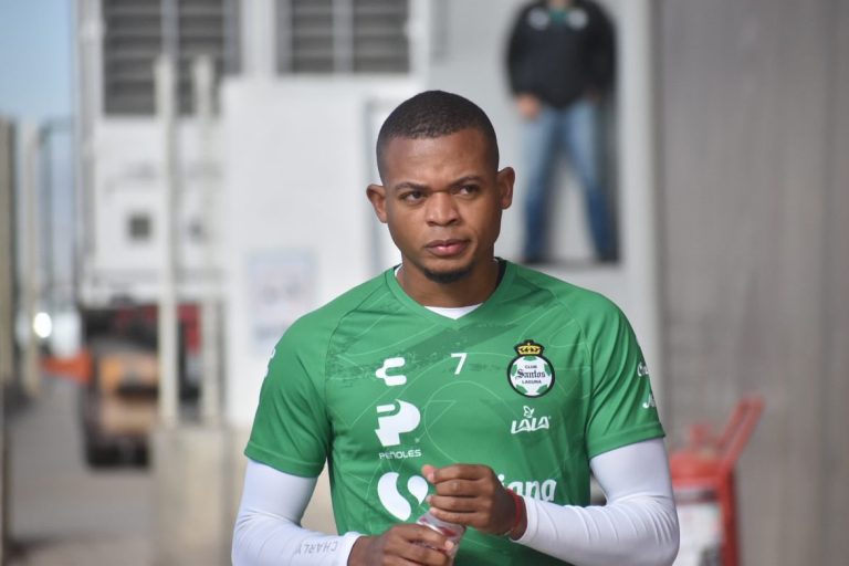 Harold Preciado saldría de Santos Laguna por el caso de dopaje