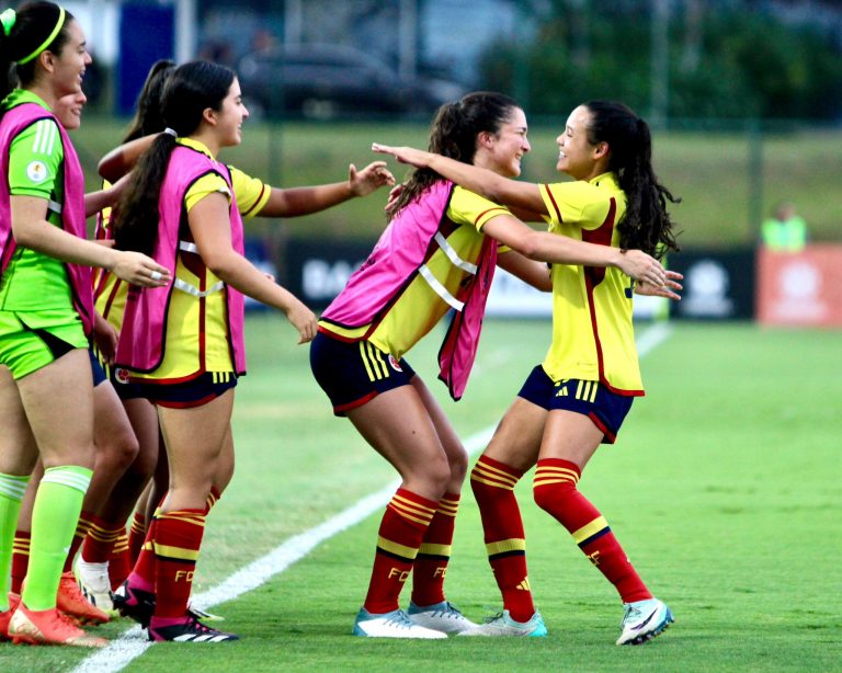 Colombia le remontó a Ecuador en 5 minutos y clasificó al Mundial Sub 17 Femenino