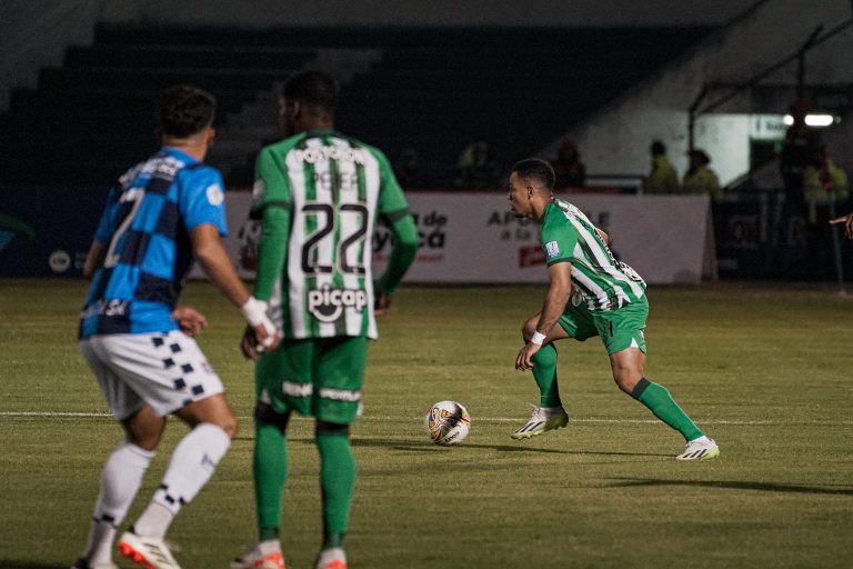 Nacional perdió nuevamente y completó 7 partidos sin ganar