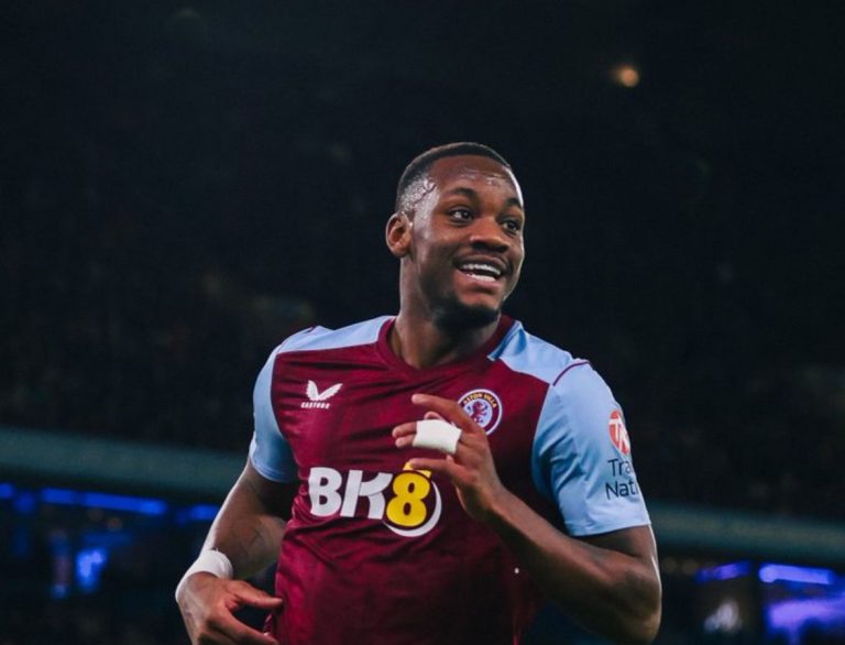 Durán se reencuentra con el gol en derrota del Aston Villa