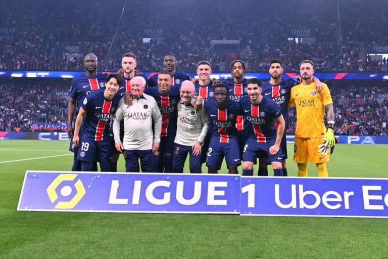 Triste despedida de Mbappé en el PSG