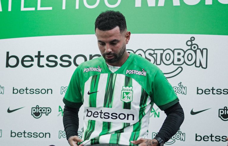 Edwin Cardona, presentado en Nacional: “Vine por amor”