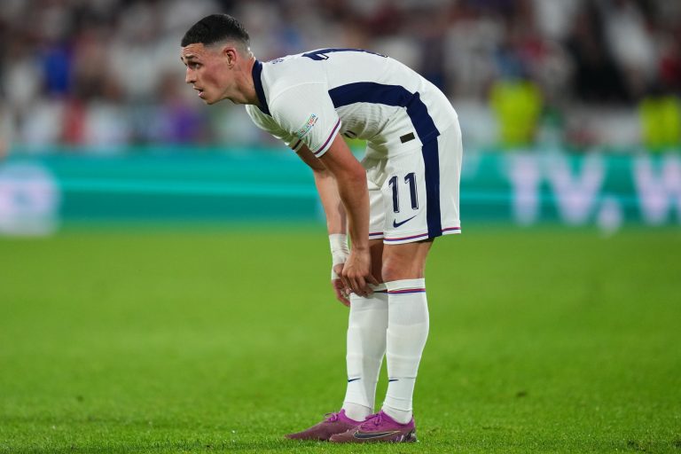 Phil Foden abandonó la concentración de Inglaterra por el nacimiento de su bebé