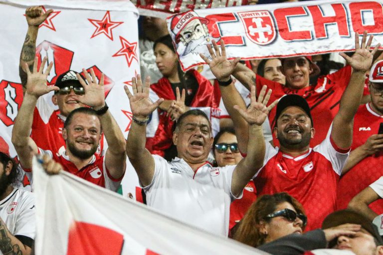 Incertidumbre en final: Santa Fe anuncia que no permitirá hinchas de Bucaramanga en Bogotá