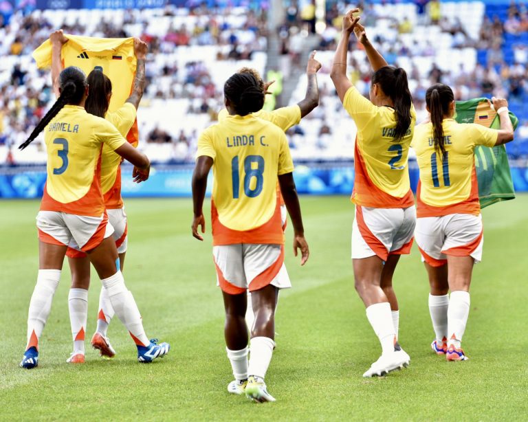 Colombia Femenina logra histórico triunfo en los Juegos Olímpicos