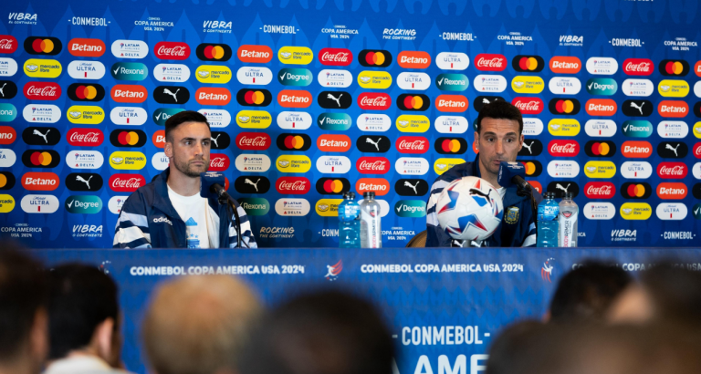 Scaloni elogió a Néstor Lorenzo