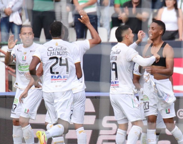 Once Caldas frena a Nacional y es líder invicto