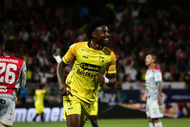 Santa Fe vuelve con triunfo ante Fortaleza