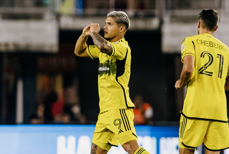 Juan Camilo Hernández, golazo y asistencia en la MLS