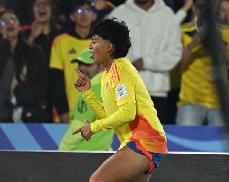 Colombia supera a Camerún y clasifica a octavos de final del Mundial