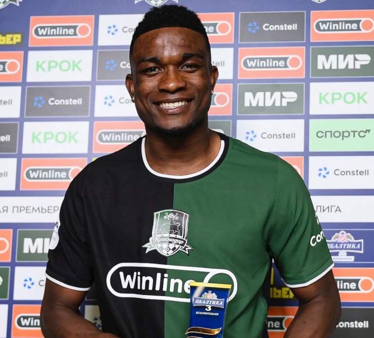 Listo para la Selección: Jhon Córdoba se fue de doblete en Rusia