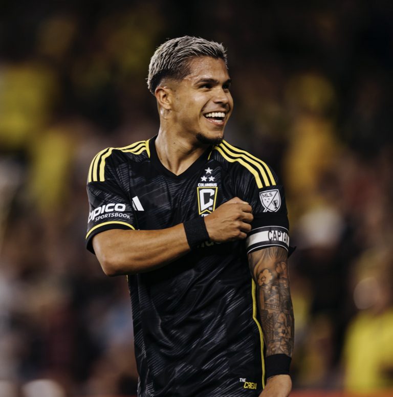 Lluvia de goles de colombianos en el exterior durante el fin de semana