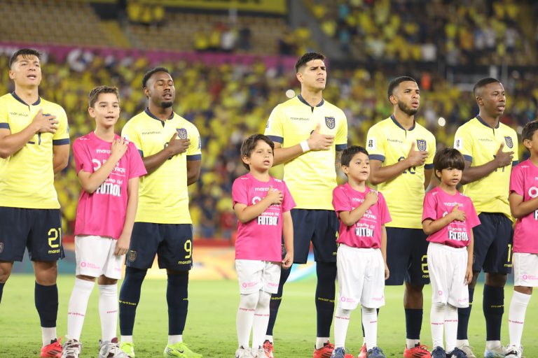 Ecuador tendrá bajas sensibles para enfrentar a Colombia