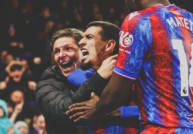 Daniel Muñoz, héroe del Crystal Palace con un golazo de cabeza