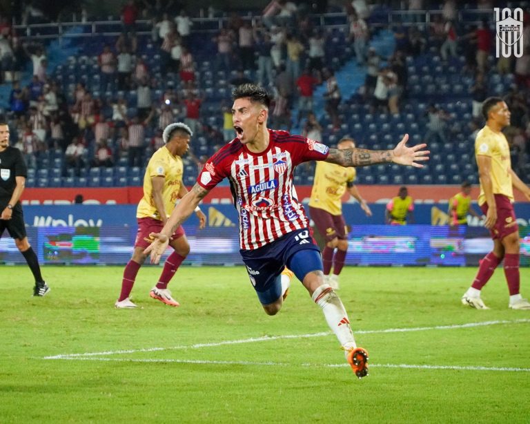 Junior sigue en la pelea por el Grupo B