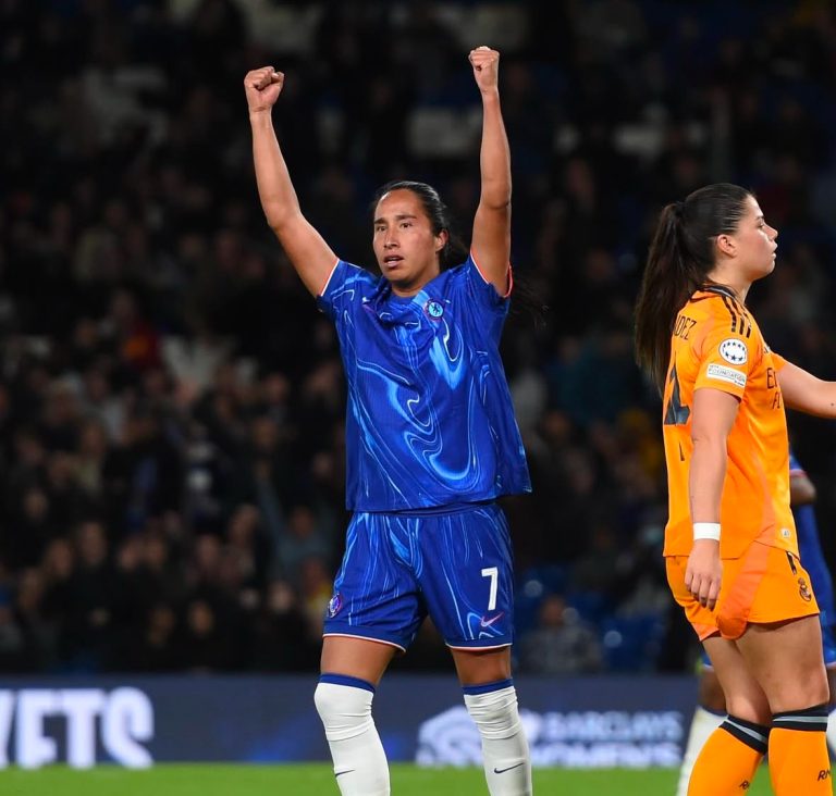 Mayra Ramírez recibió el premio a la mejor jugadora iberoamericana