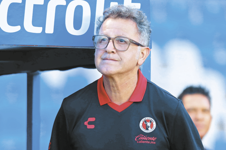 Juan Carlos Osorio deja de ser DT de Xolos de Tijuana