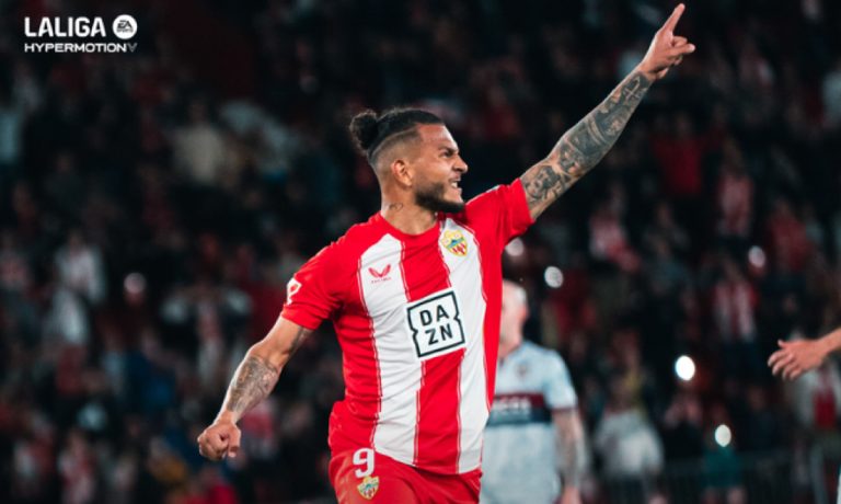 Luis Javier Suárez sigue como máximo goleador en España