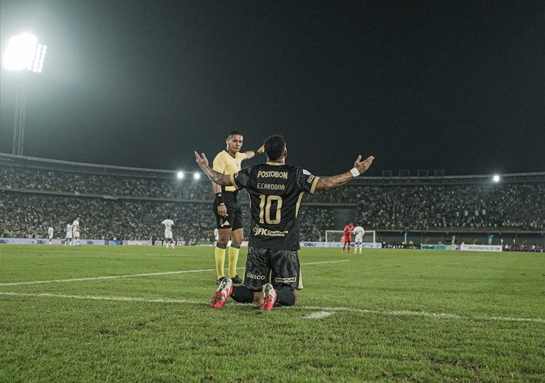 Nacional le aplica la ‘manita’ a Fortaleza en Bogotá