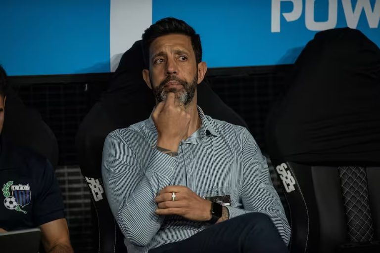 DT extranjero revela diálogos con Santa Fe
