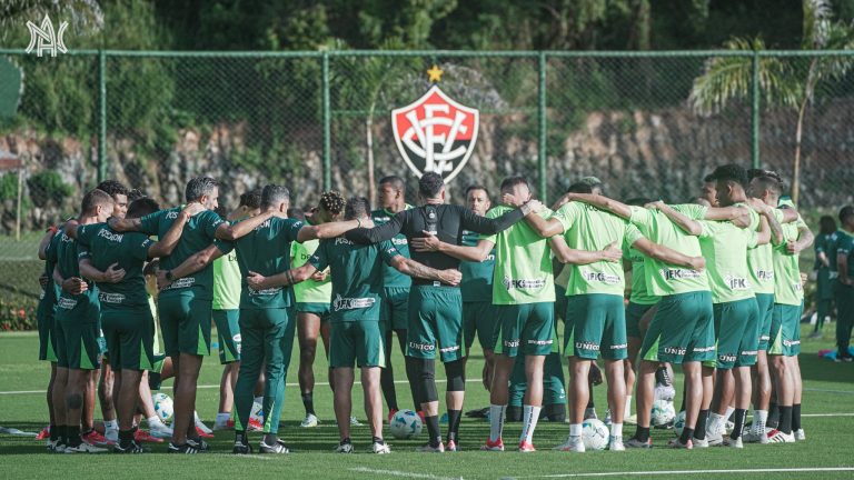 Nacional busca el liderato del grupo en su visita a Brasil