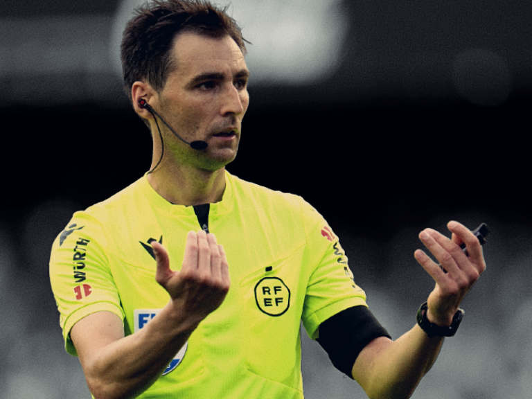 Árbitro de Barcelona – Real Madrid dio duras declaraciones