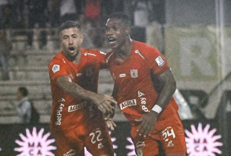 América se pone al día en Liga y asegura su clasificación