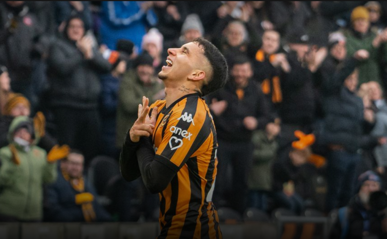 Hull City ejerció cláusula de compra sobre Gustavo Puerta