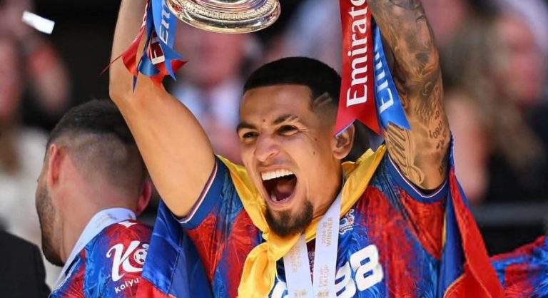 Muñoz, por encima de Alexander-Arnold: elegido en el XI ideal de Premier League