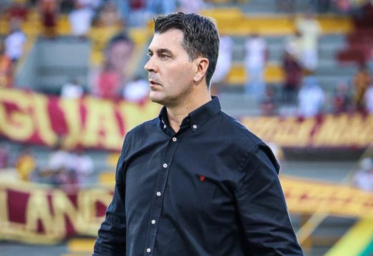 Sin final y sin entrenador: Ismael Rescalvo no seguirá en Deportes Tolima