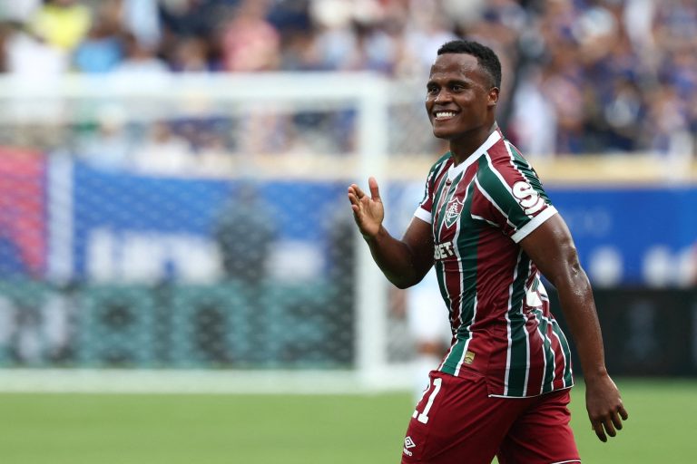 Jhon Arias marcó golazo de tiro libre en el Mundial de Clubes