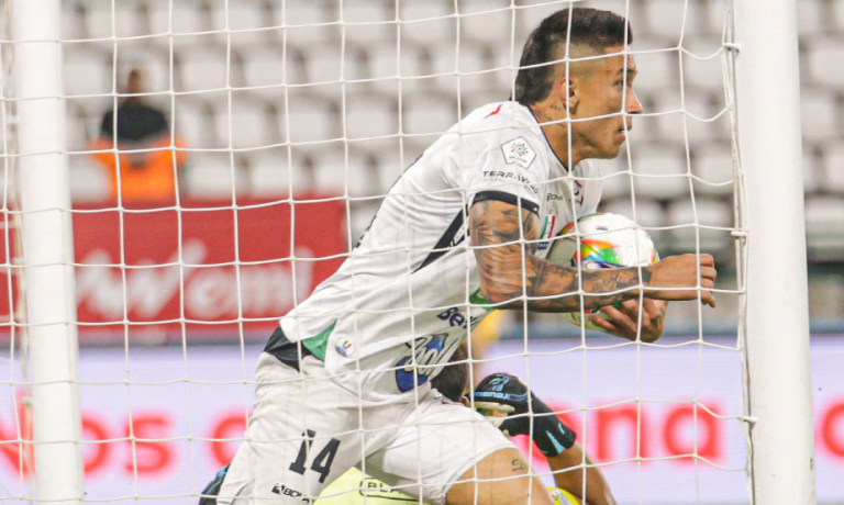 Once Caldas y Junior empatan en un partidazo en el Palogrande