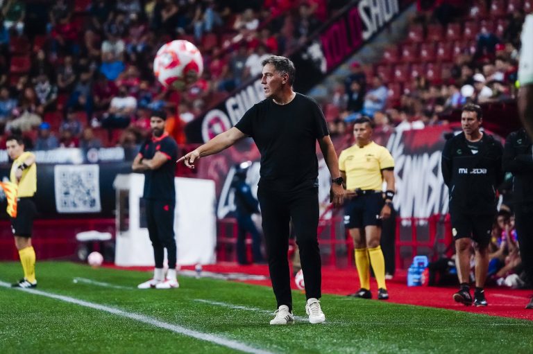 Berizzo niega versión sobre James Rodríguez: reveló la realidad