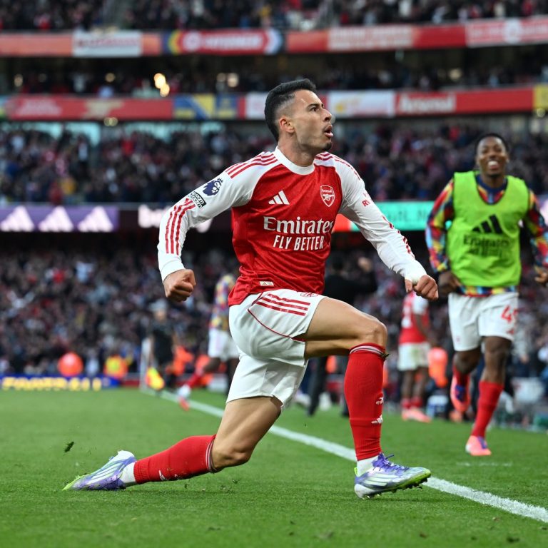 Así avanza la Premier League tras agónico empate de Arsenal ante Manchester City