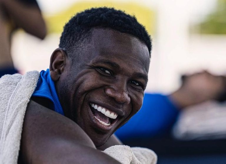 Yerson Mosquera fue respaldado por su DT en Wolves: "Es capaz de darlo todo"