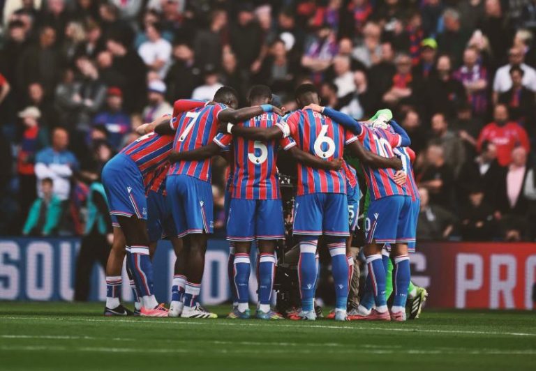 Daniel Muñoz y Jefferson Lerma, claves para sorprender en Premier League a Liverpool