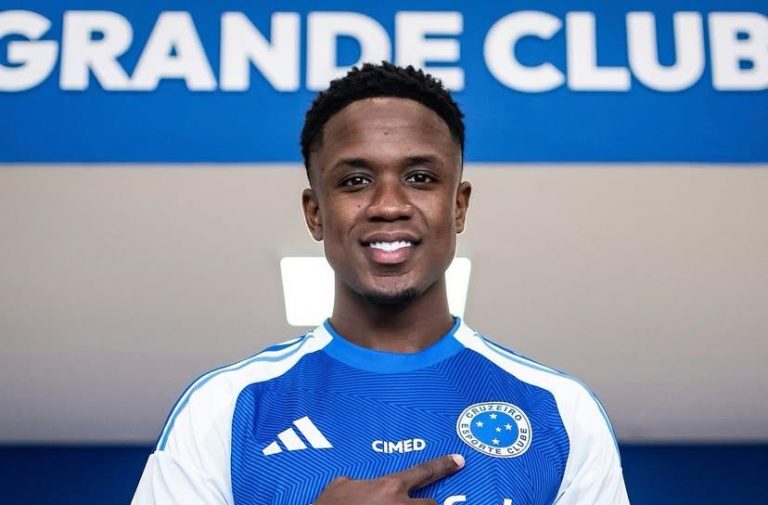 Luis Sinisterra tendría fecha de regreso con Cruzeiro