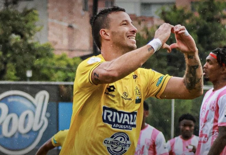 Bucaramanga supera a Envigado y lo envía al descenso