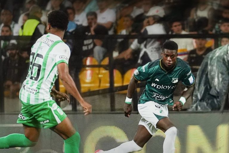 Nacional vence al Cali y se acerca a cuadrangulares