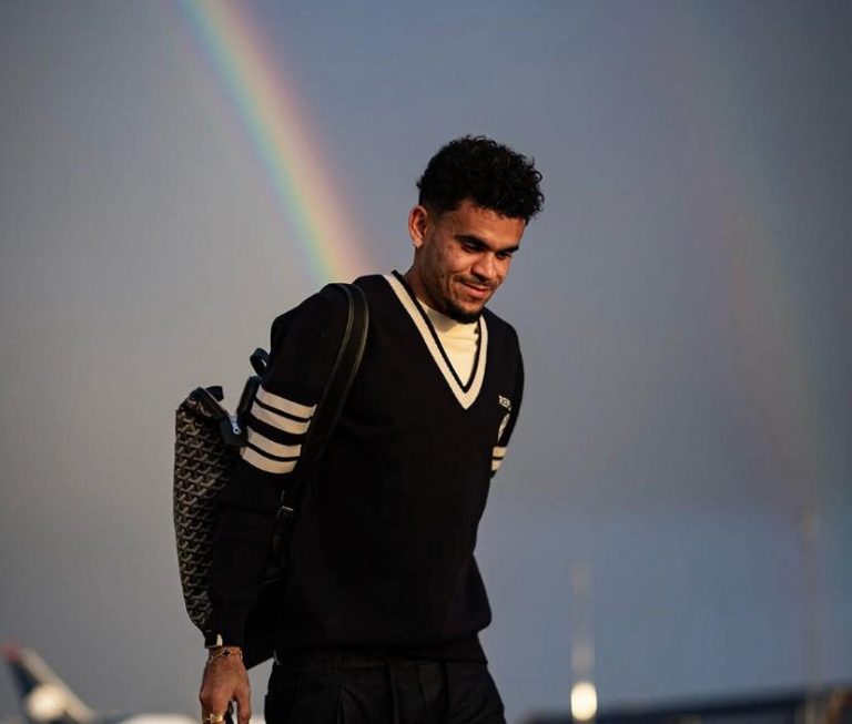 Kompany advierte a Luis Díaz: "Tiene que ayudarnos"