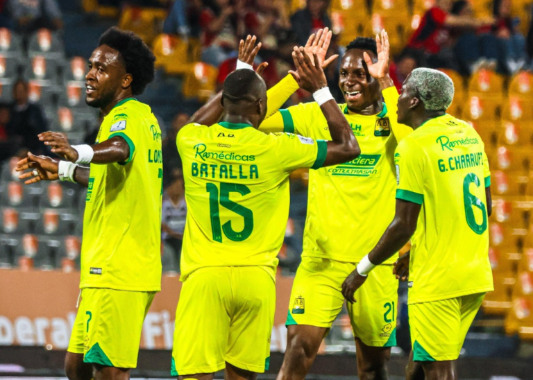 Bucaramanga da la sorpresa y vence al Medellín en el Atanasio Girardot