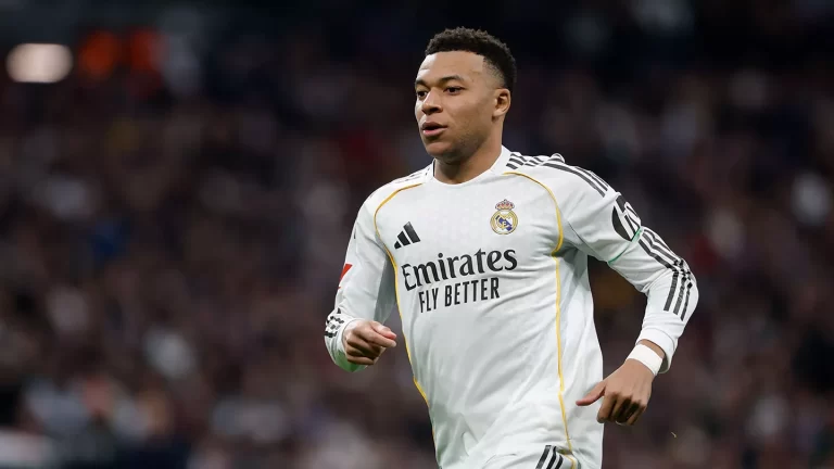 Mbappé prende las alarmas: nueva lesión con el Mundial a la vuelta de la esquina