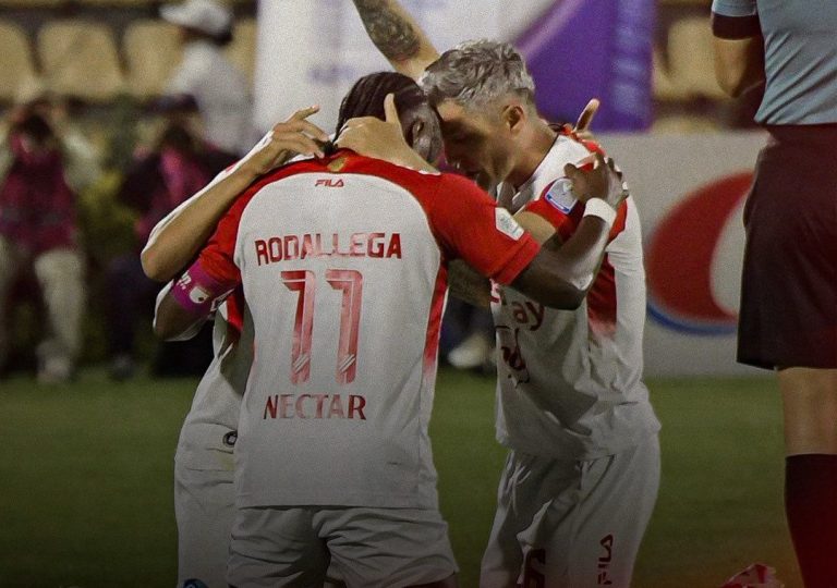 Santa Fe da la sopresa, vence al Pasto y sueña con las finales de la Liga