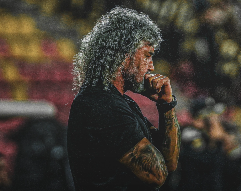Leonel Álvarez no continuaría como entrenador del Bucaramanga