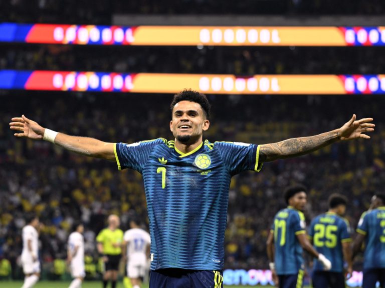 Colombia remontó las dificultades y arrancó el Mundial con tres puntos frente a Uzbekistán