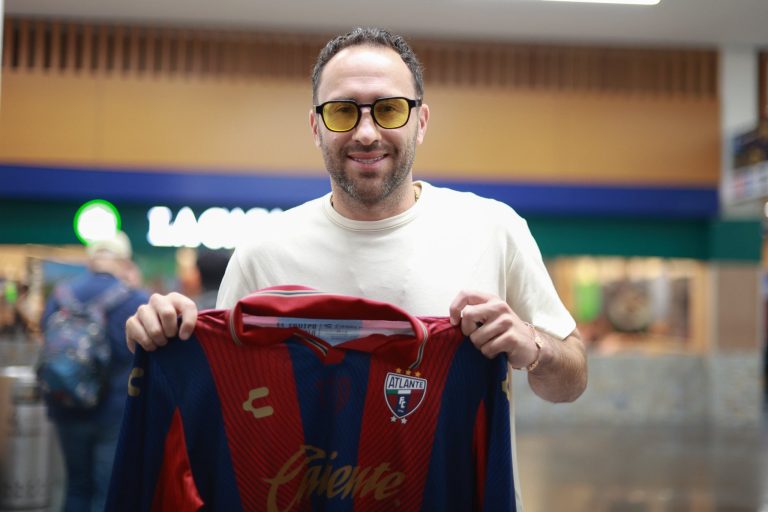 Fichaje de David Ospina en México podría caerse