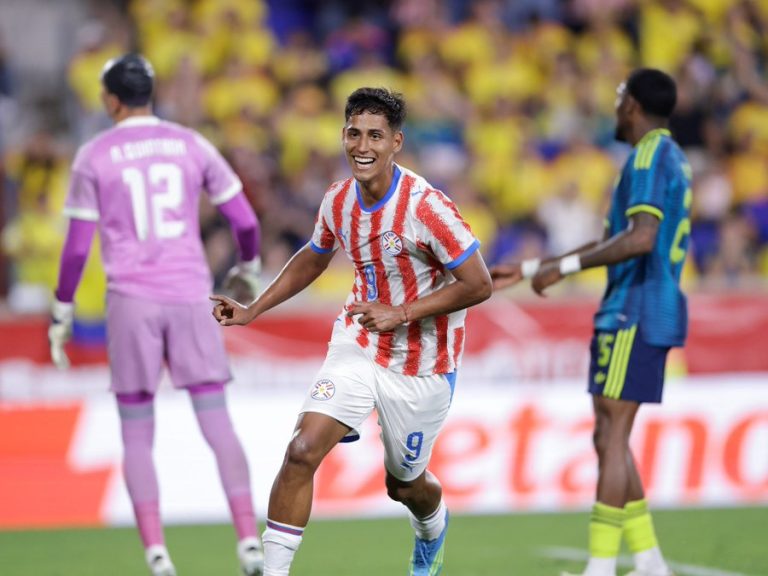 Paraguay acabó  con el invicto de la Selección Colombia